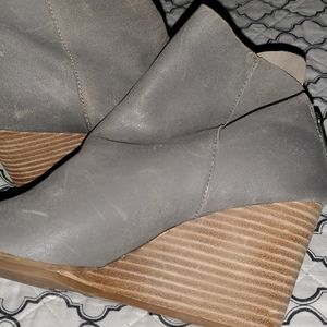 Wedge Shoe (Lucky Brand)